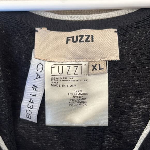 Fuzzi sleeveless top. Size XL - Picture 4 of 5